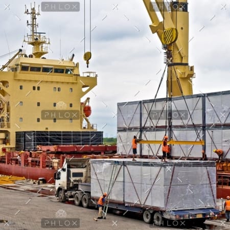 demo-attachment-23-loading-cargo-into-the-ship-in-harbor-PF86726